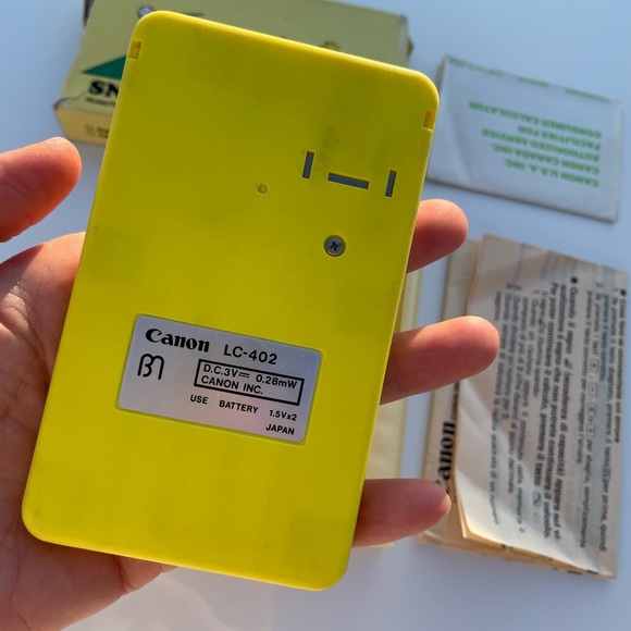 VINTAGE PEANUTS SNOOPY WOODSTOCK CANON CALCULATOR LC-33 - YELLOW WITH CASE - Picture 5 of 5